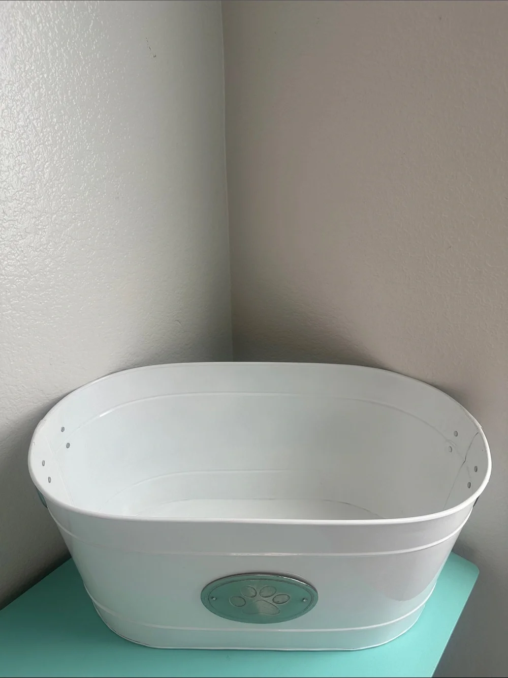 Harry Baker white handmade metal storage tub with silver paw detail-used